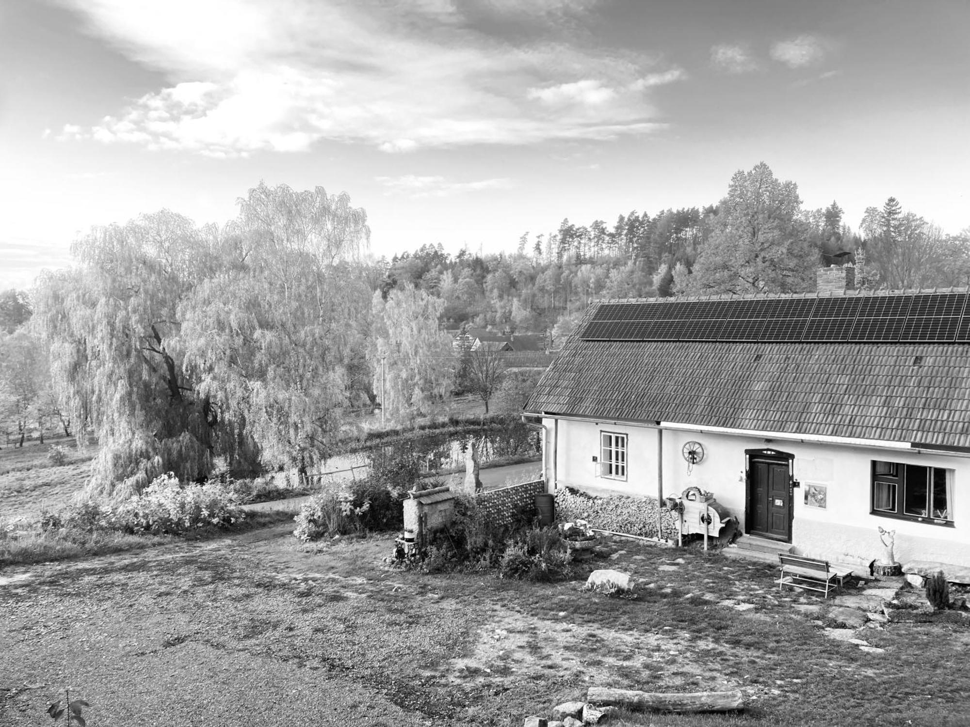 127 Let Stara Chalupa Se Spanim Na Peci A Finskou Saunou Jistebnice Exterior foto